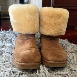 UGG Class Tall boot in Chestnut!